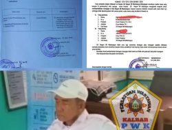 Kayong utara,Kibaunews( Tim PWK) Pasangan guru PNS dan guru PPPK masing masing BW dan AF yang viral akhir akhir ini media telah mendapat SP3 dari tempat mengajar mereka di SDN 08 Mas Bangun ,Kecamatan Teluk Batang ,Kayong utara. Ketua DPD Komunitas Melayu Berbudaya ( KMB) Kayong utara Lazuardi A,md,ketika dihubungi Media ini menyatakan bahwa perihal ini juga mencoreng wajah adat,untuk itu fihak nya juga akan berkoordinasi dengan Tetua tetua masyarakat Melayu serta Komunitas Melayu Kecamatan Teluk Batang " ini sungguh mencoreng kewibawaan adat " Katanya " Apa lagi kasus ini juga dilakukan oleh pendidik yang seharusnya menjadi contoh dan tauladan masyarakat. Suami AF yakni SH alias WN ketika dihubungi Media melalui sambungan telpon menjawab bahwa masih bermusyawarah dengan fihak keluarga apakah akan menempuh jalur hukum adat disamping menempuh hukum Positif, " kami juga tidak menafikan apabila ada kemungkinan membawa kasus ini kedalama Ranah adat Melayu , kami masih musyawarah " katanya Ibrahim Sp Ketua Lembaga Persatuan Orang Melayu ( POM) Kecamatan Teluk Batang Ketika di konfirmasi awak Media lewat Whatsapp menyatakan bahwa Kasus seperti ini belum pernah direkomendasikan ke lembaga adat namun beliau tetap memberi ruang apabila ada yang berkeinginan menempuh jalur adat Melayu, Kita akan Fasilitasi apabila ada masyarakat yang ingin berkonsultasi,dan siap memberikan rekomendasi " demikian ungkapnya. Red/Tim