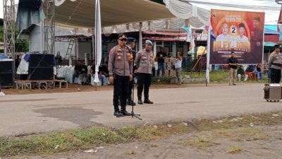 POLRES KETAPANG LAKSANAKAN PENGAMANAN RAPAT UMUM PASLON NOMOR URUT 2 DI LAPANGAN SEPAKAT