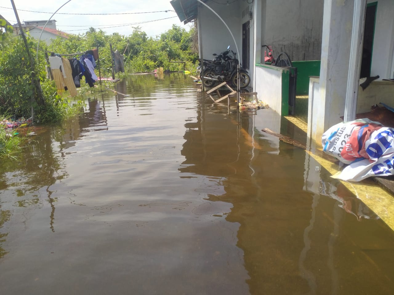 Banjir Rob Parah Melanda Kelurahan Sampit Ketapang